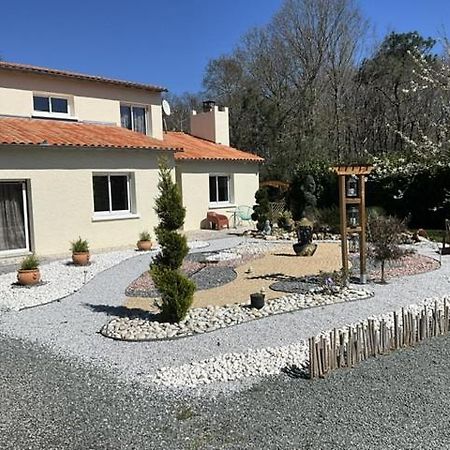 Maison Sous Les Chenes Le Guâ Esterno foto